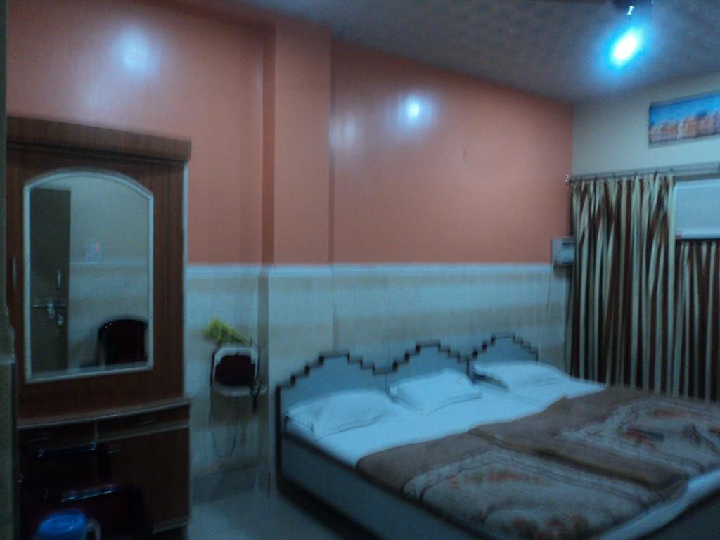 Hotel Jyoti Varanasi Cameră foto